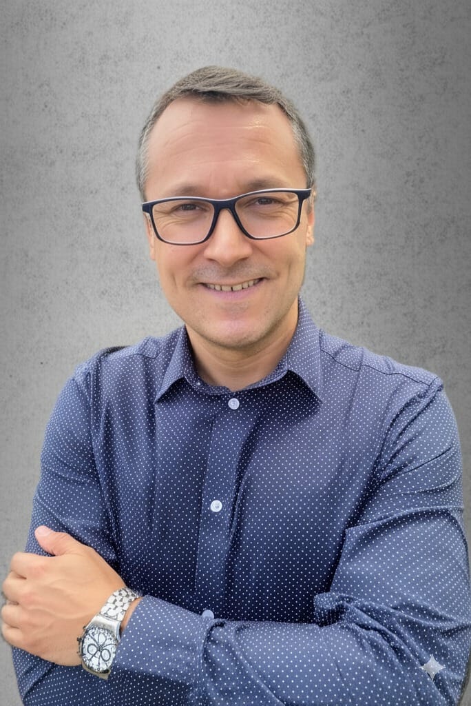 ANDRES MAURICIO MONSALVE Derecho Empresarial y Societario